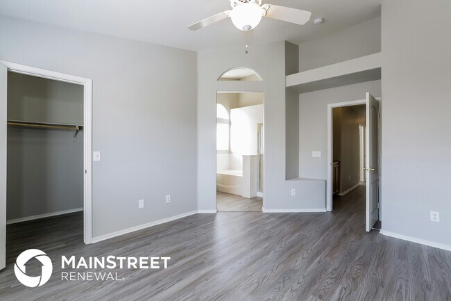 Building Photo - 3428 Steppe St