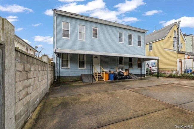 Building Photo - 114-27 Bedell St