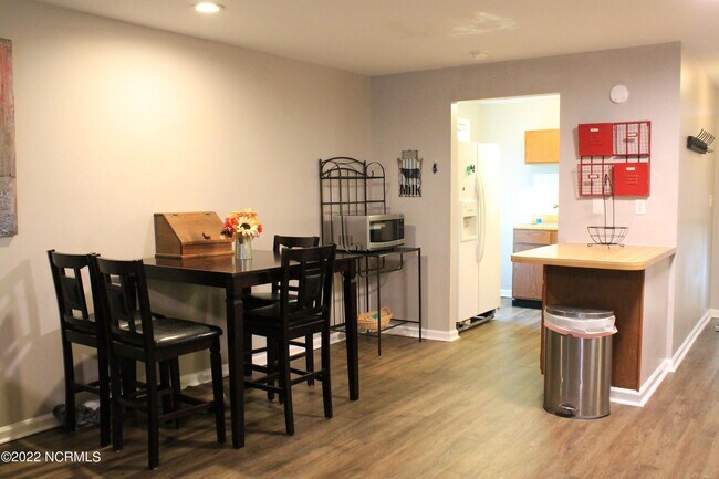 Building Photo - 1136 S McNeill St