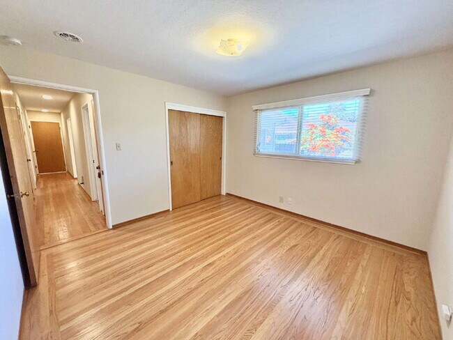 Building Photo - Peaceful Charmer Single-Story Retreat in Vallejo