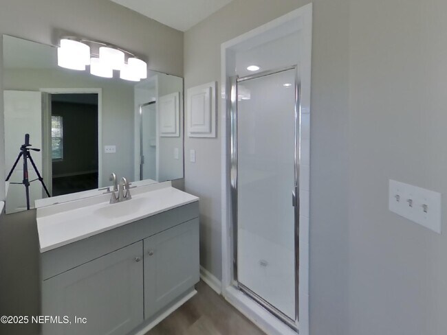 Building Photo - 1020 Woodbridge Hollow N