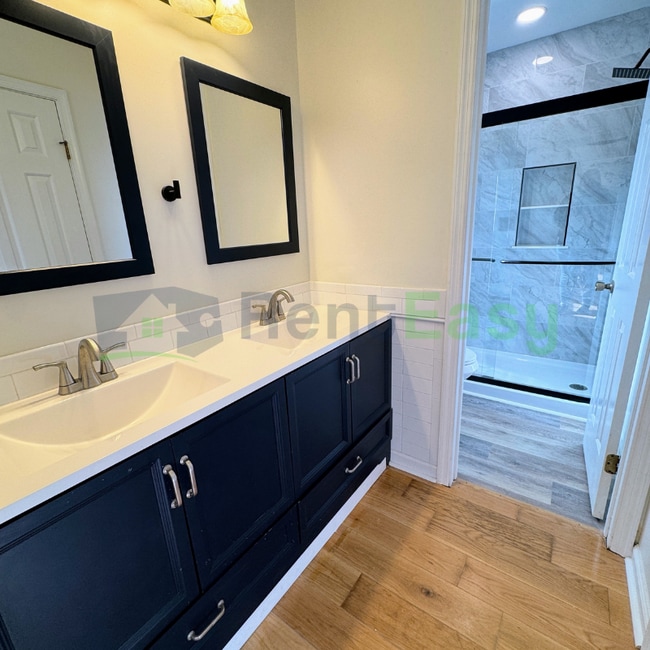 Building Photo - 1329 Millington Ct