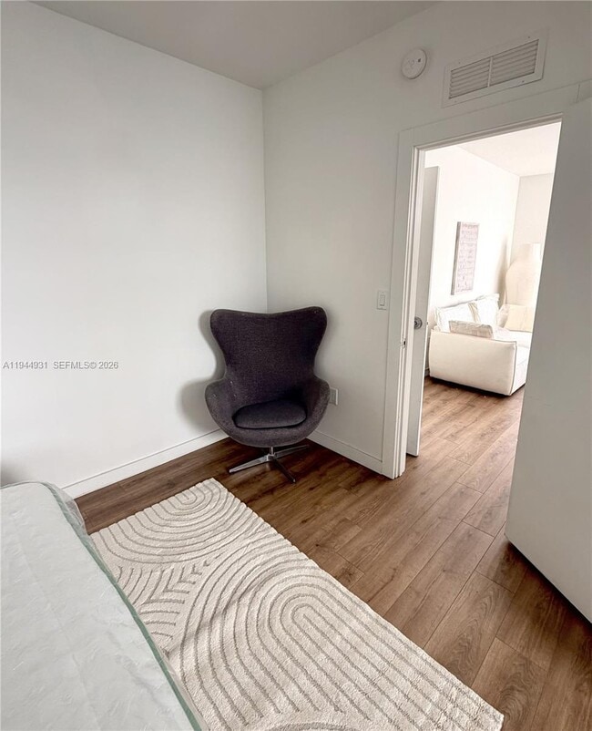 Building Photo - 1525 Euclid Ave