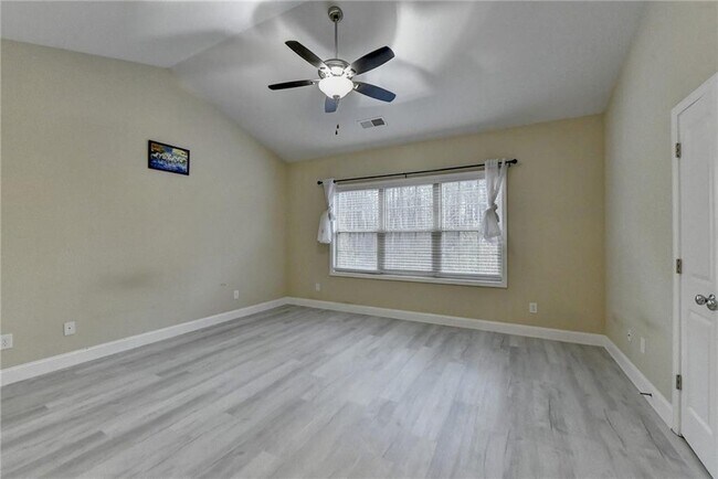 Building Photo - 2405 Tenor Ln