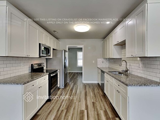 Building Photo - 117 Blackthorne Ct