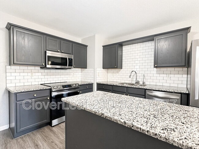 Building Photo - 8130 Heights Valley