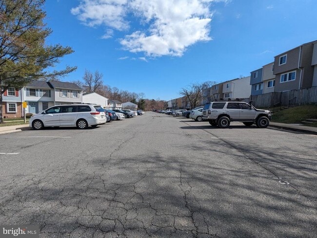 Building Photo - 1680 Thenia Pl