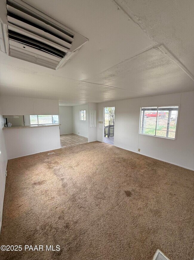 Building Photo - 15835 S Cordes Lakes Dr