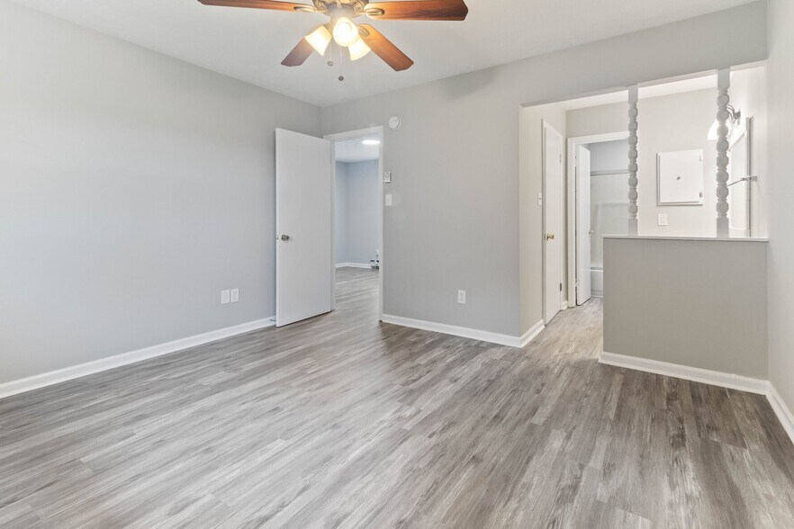 Building Photo - 6439 Starbrook Dr