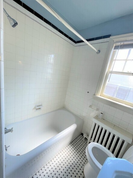 Building Photo - 6532 Wilkins Ave