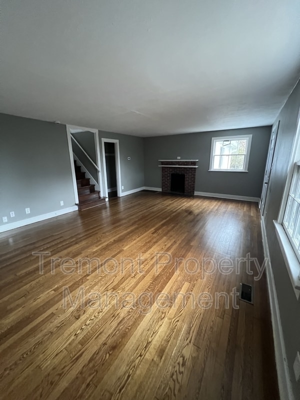 Building Photo - 2512 Campbell St