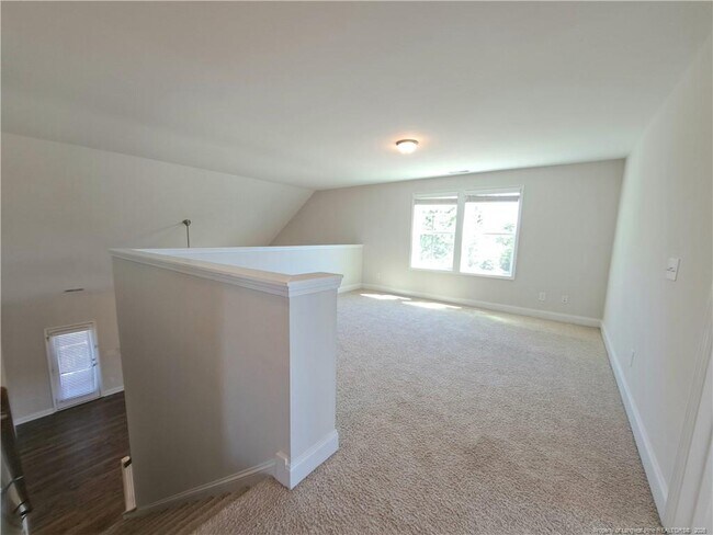 Building Photo - 354 Pittfield Run