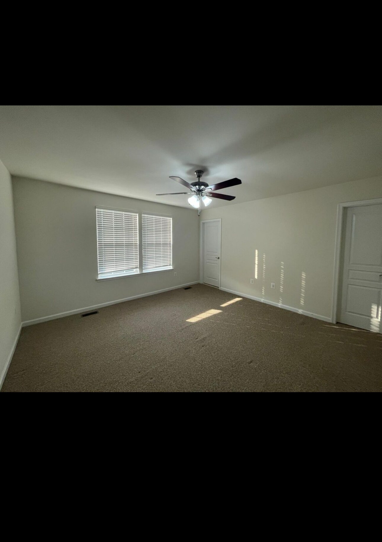 Building Photo - 8322 Heritage Crossing Ct