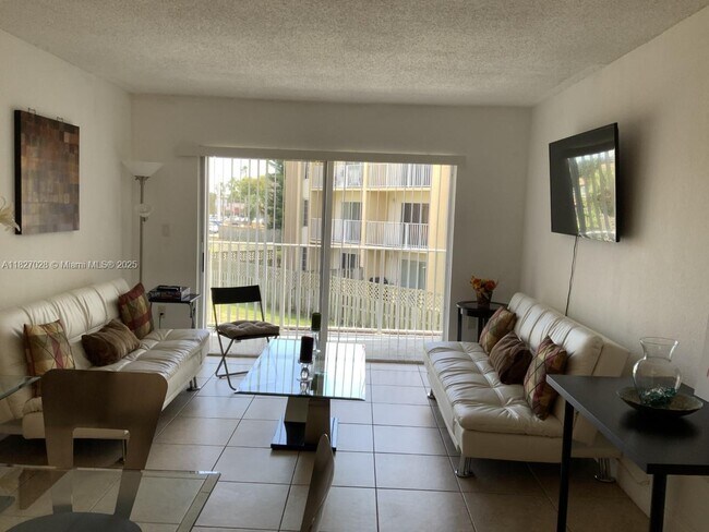Building Photo - 4920 NW 79th Ave
