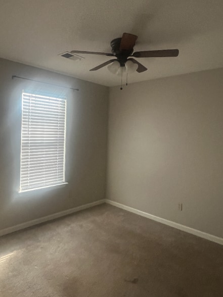 Building Photo - 2550 Reese Lake Cir