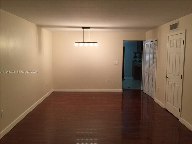 Building Photo - 10033 SW 77th Ct