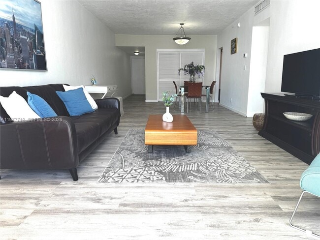 Building Photo - 3000 S Ocean Dr