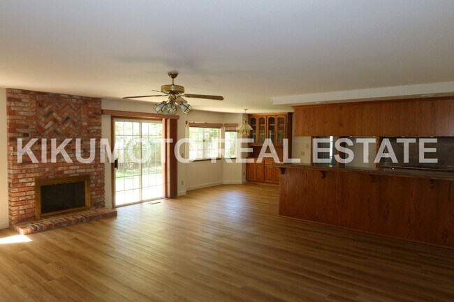 Building Photo - Riverlake 4 bedroom, 3 bath, 3 car home