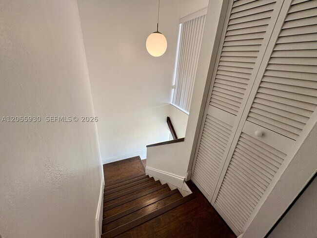 Building Photo - 6979 SW 110th Pl