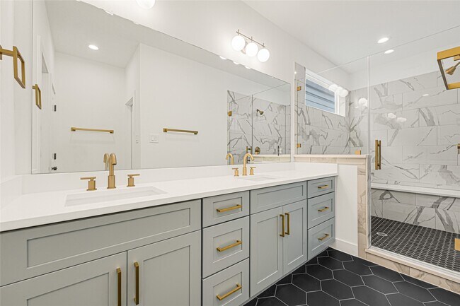 Building Photo - 4606 Crown Grove Ln