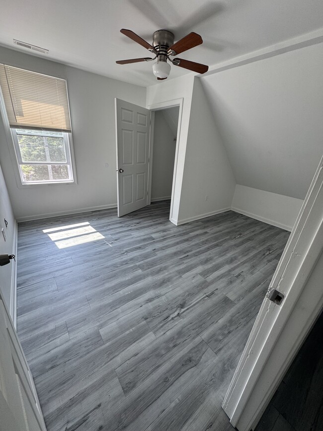 Building Photo - 93 Winchester Ave