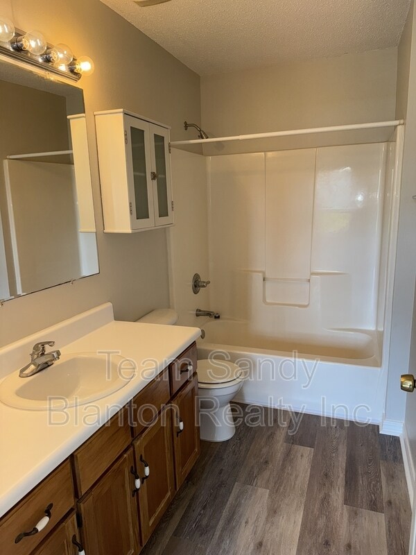 Building Photo - 7728 Bogey Ln