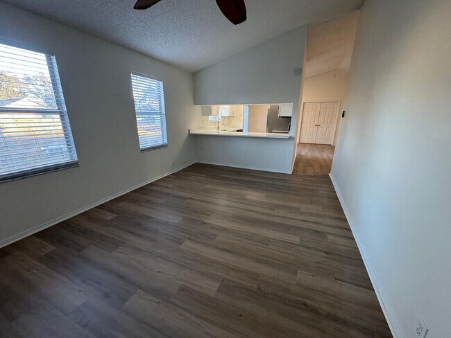 Building Photo - Single Family Home - Orlando