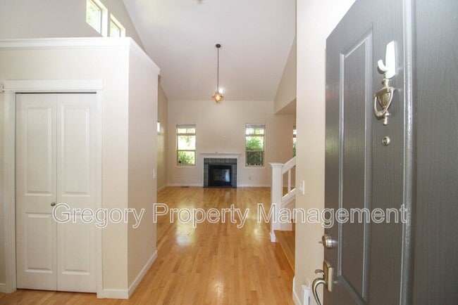 Building Photo - 15720 NE 95th Way