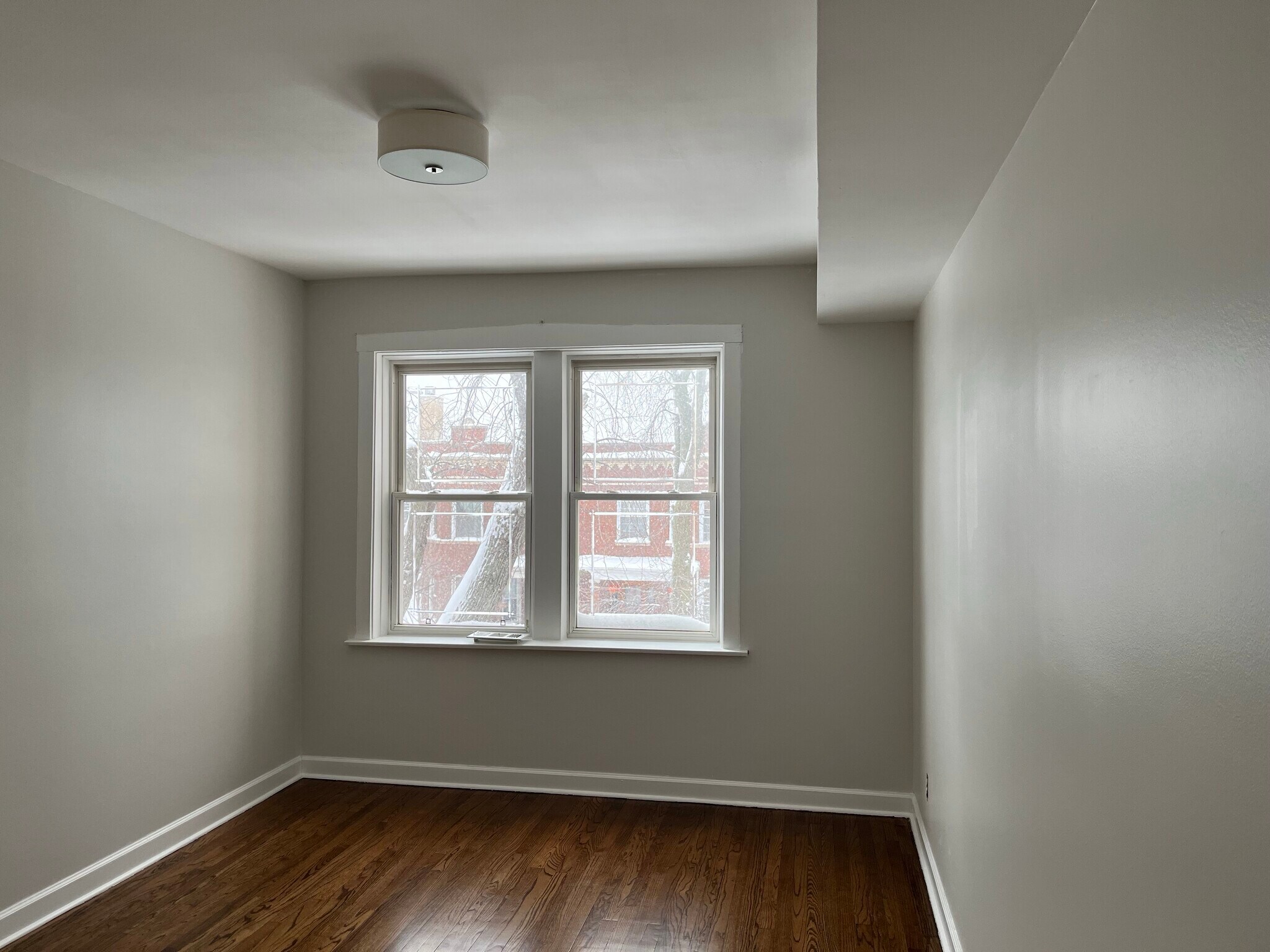 Building Photo - 2338 N Avers Ave