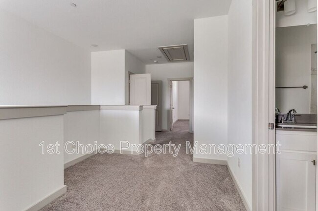 Building Photo - 6481 Iron Horse Blvd