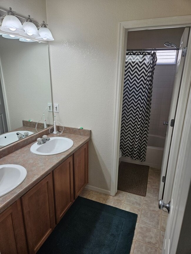 Building Photo - Amazing Home in Coveted SE Observatory Village