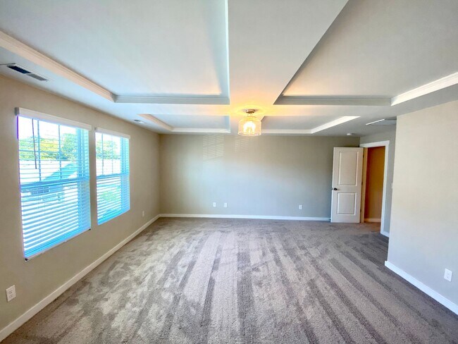 Building Photo - 115 Cranford Dr