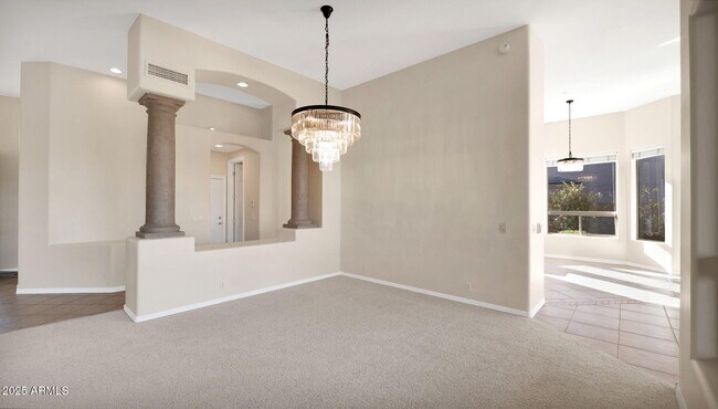 Building Photo - 11732 E Sand Hills Rd