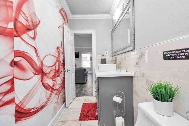 Building Photo - 2615 Arbor St