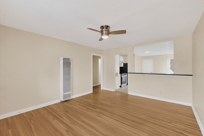 Building Photo - 714-714 Madison St NE