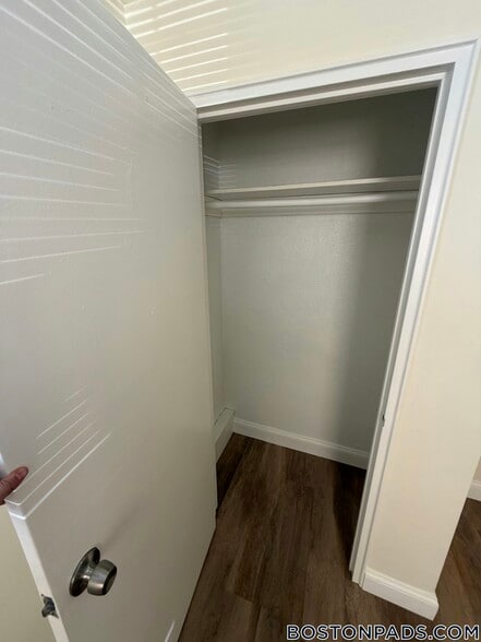 Building Photo - 270 Nesmith St