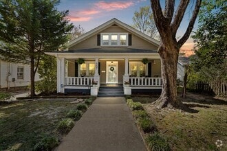 Building Photo - There is a Wow Factor in this Fully Renova...