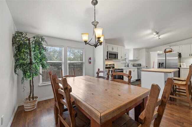 Building Photo - 5519 Hiline Rd