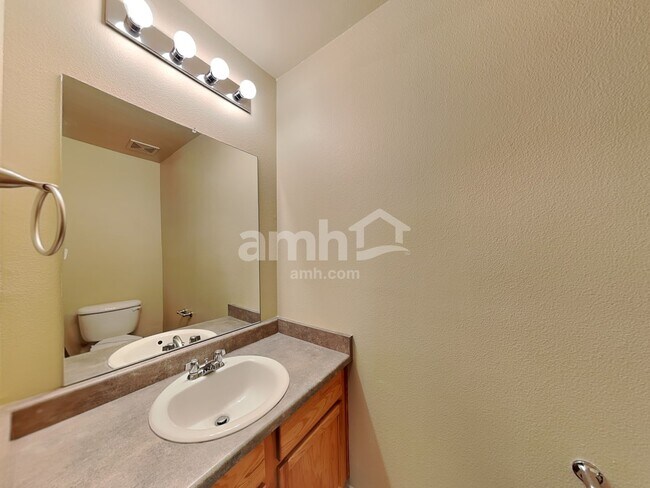 Building Photo - 2776 Willow Way