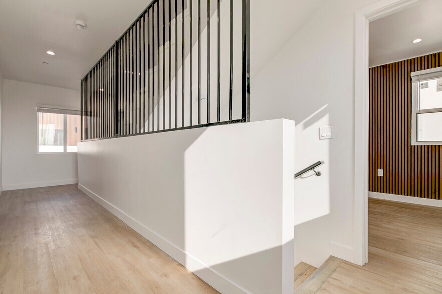 Building Photo - 5650 Cartwright Ave