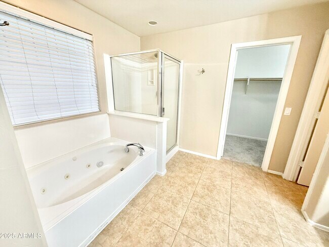 Building Photo - 42564 W Palmyra Ct