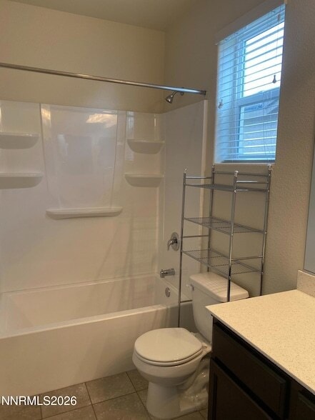 Building Photo - 7038 Diversey Dr