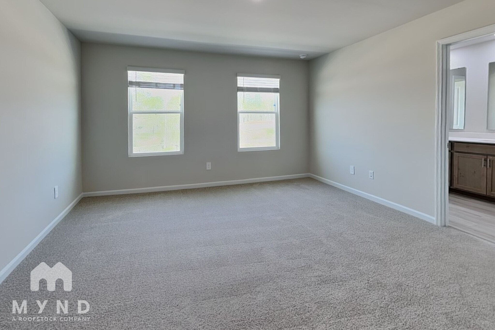 Building Photo - 3512 Rosebush Dr