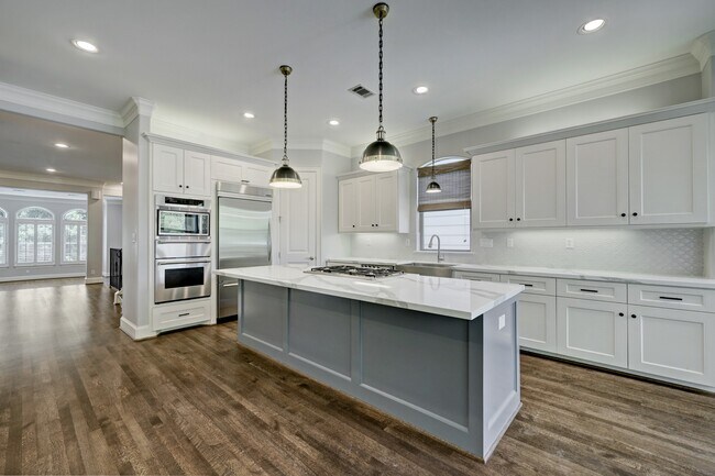 Building Photo - 6618 Wanita Pl