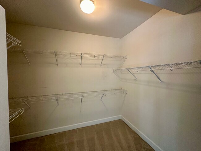 Building Photo - 20284 Center Brook Square