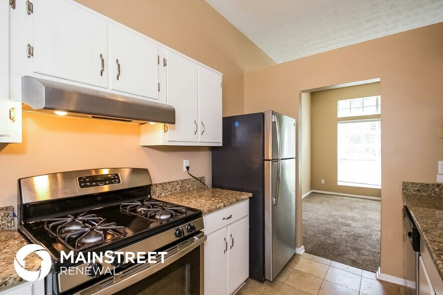 Building Photo - 6350 Laurel Post Dr