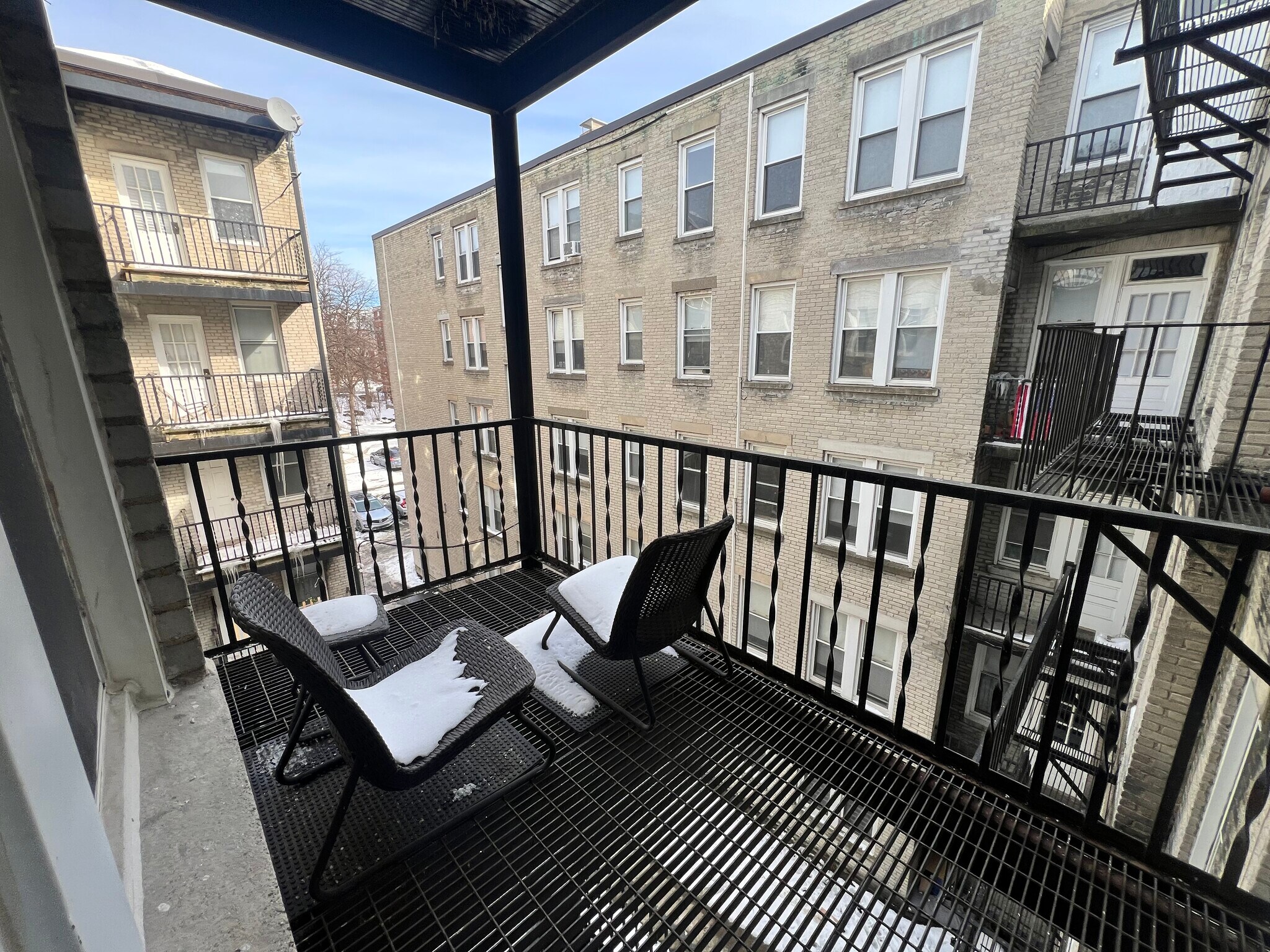 Building Photo - 120 Washington St