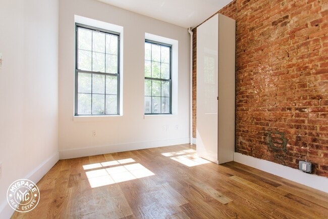 Building Photo - 1501 DeKalb Ave