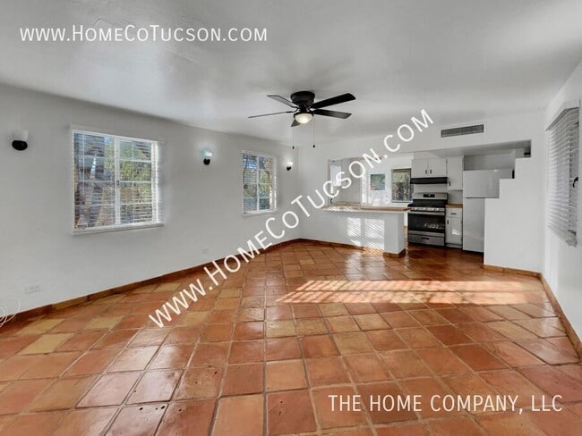 Building Photo - 1509 E Blacklidge Dr