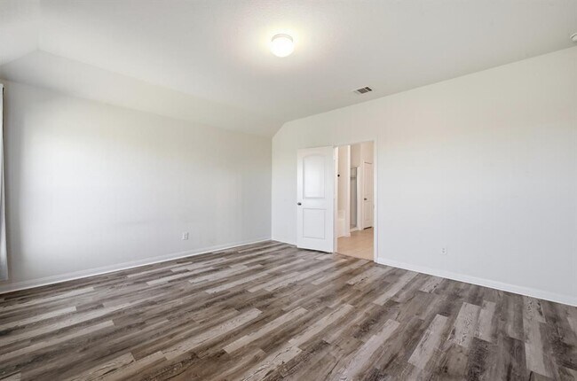 Building Photo - 1216 Violet Ln